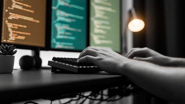 Zig and Rust fight for kernel control