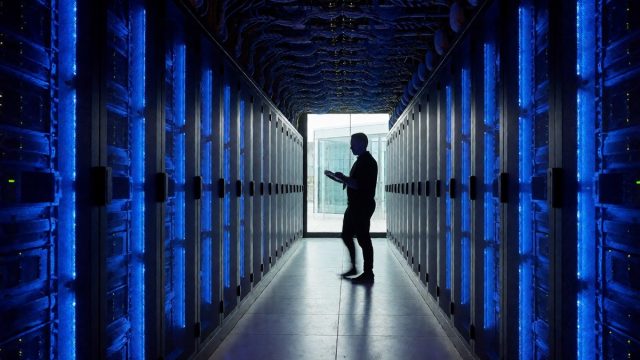 Vercel Edge Network vs Cloudflare Pages: serverless cost myths