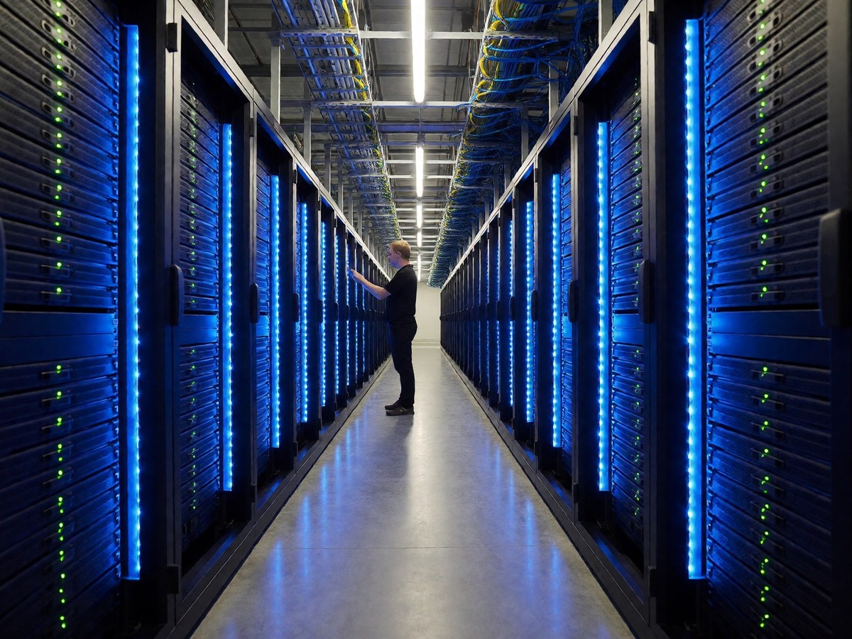 Cloudflare pulls ahead in edge hosting revenue