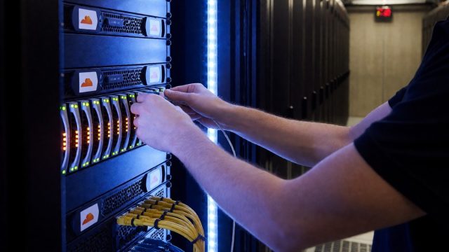 AI agents drive edge payments and hosting trends