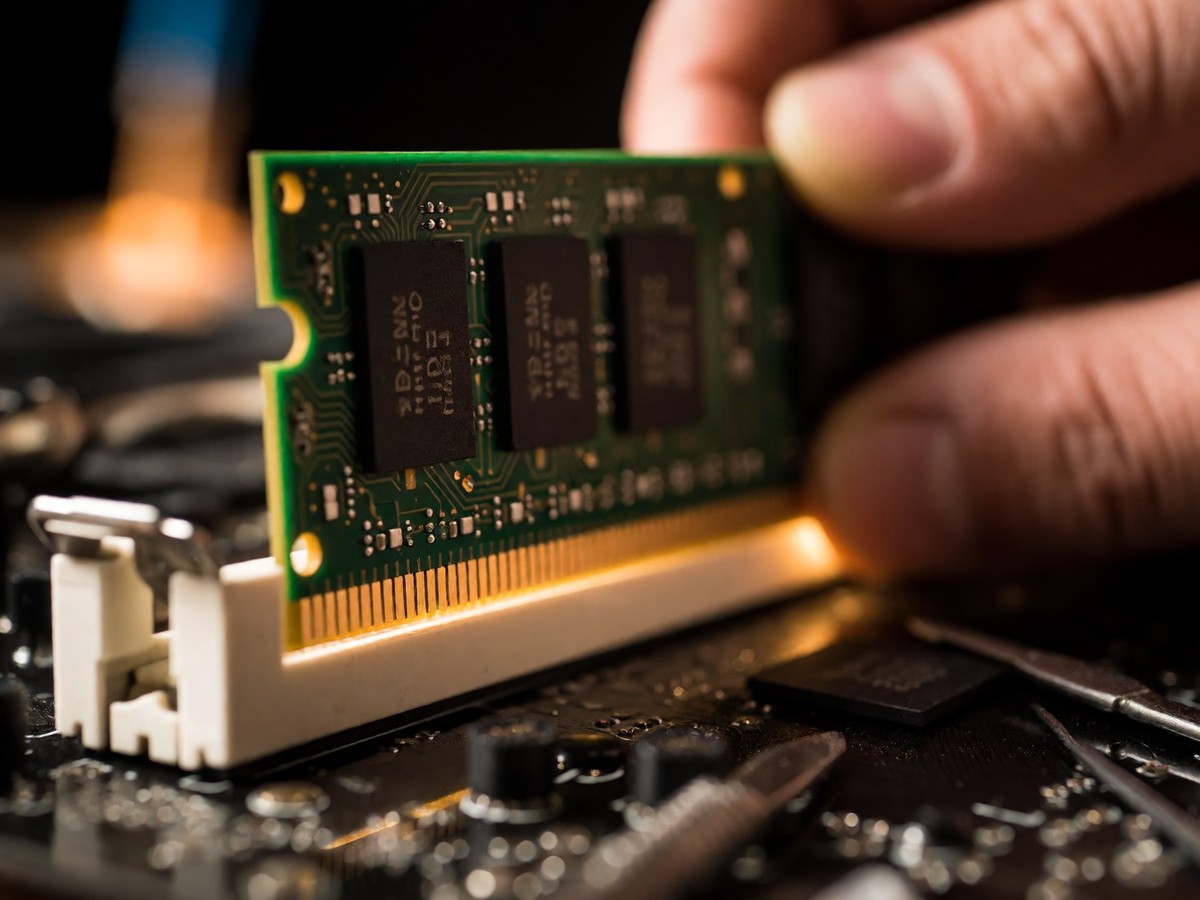 Zig vs Rust and C++: Performance and safety realities in 2026