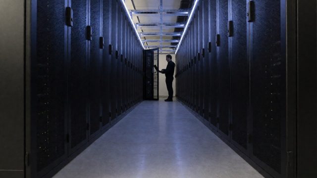 Astro 5.0 and the decision between islands and server components